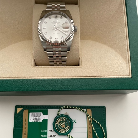 DATEJUST 36 Oyster, 36 mm, Oystersteel and white gold. 10 DIAMONDS. - Picture 5 of 17